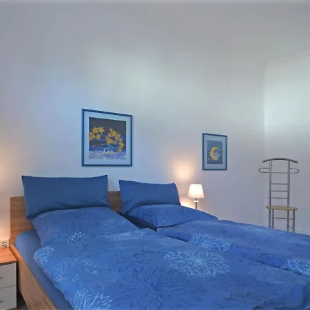 Flat In With Private Terrace