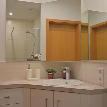 Flat In With Private Terrace Apartment